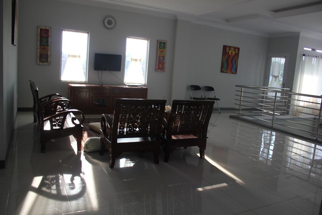 Shafa House Hotell Bukittinggi Exteriör bild