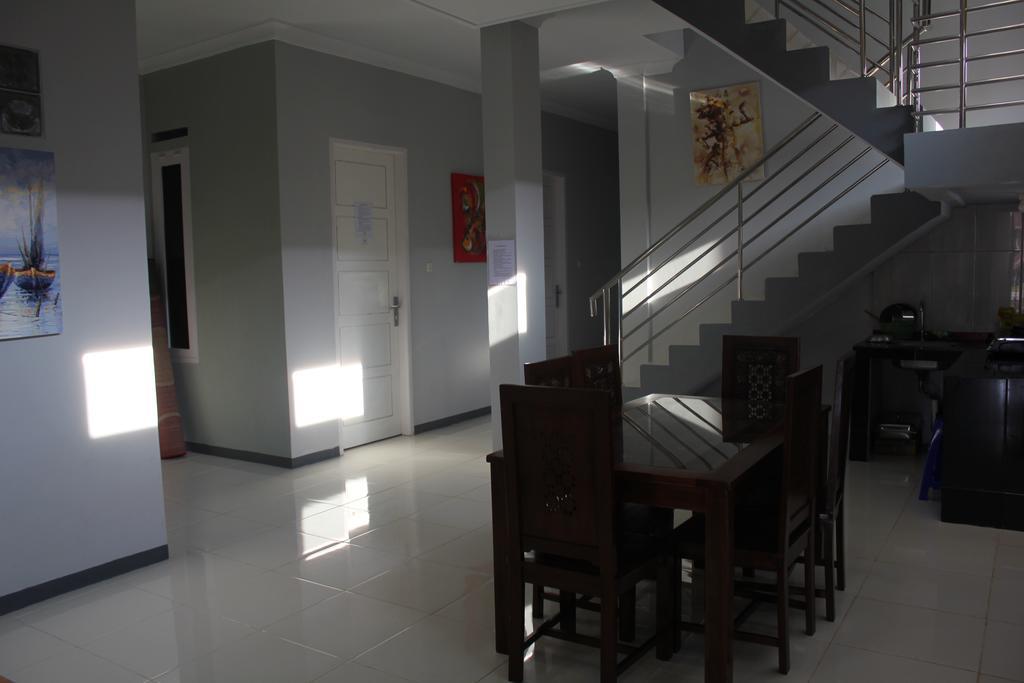 Shafa House Hotell Bukittinggi Exteriör bild